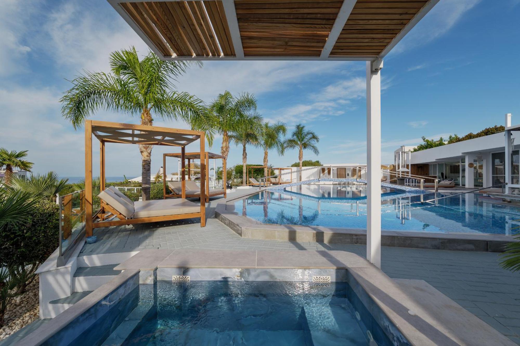 White Luxury Villa แอร์ซอนิสซอส ภายนอก รูปภาพ