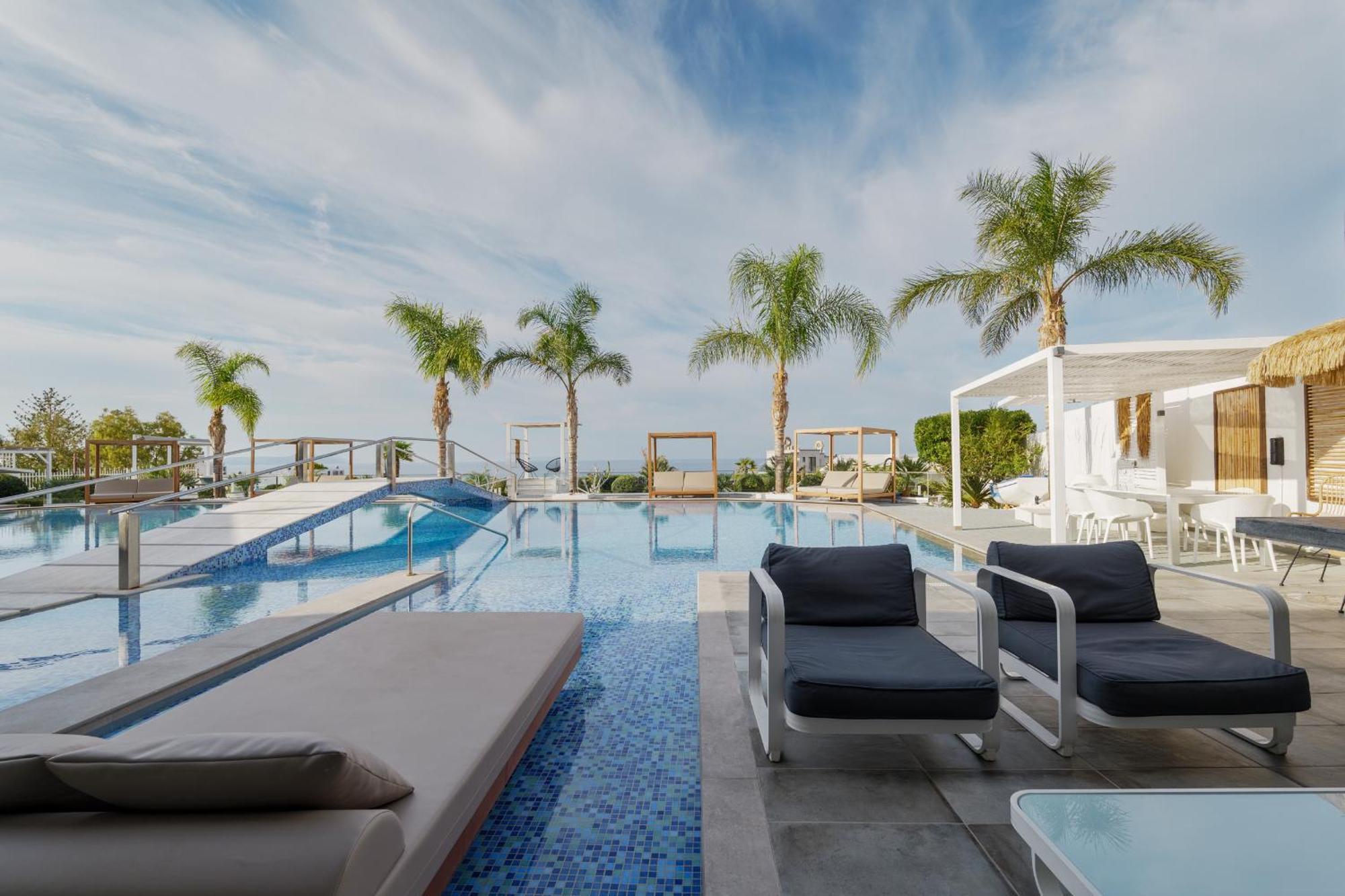 White Luxury Villa แอร์ซอนิสซอส ภายนอก รูปภาพ